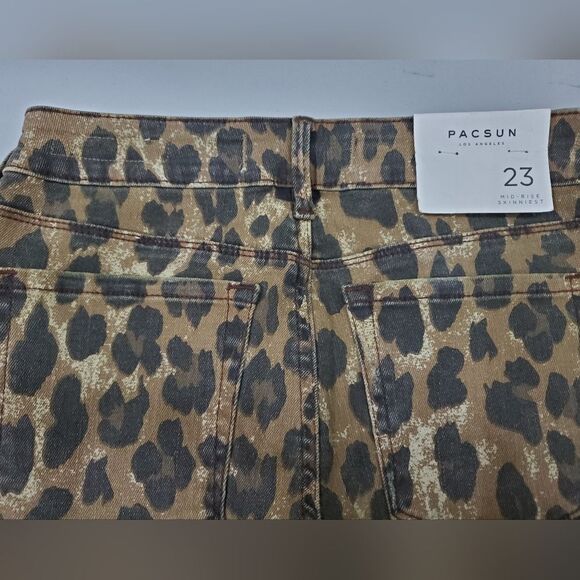 NWT Pacsun Distressed Ripped Leopard Mid-Rise Skinny Denim Jeans - Picture 8 of 12